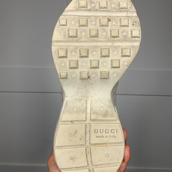 Gucci Rhyton Disk Print Beige Sneakers - Picture 3 of 9